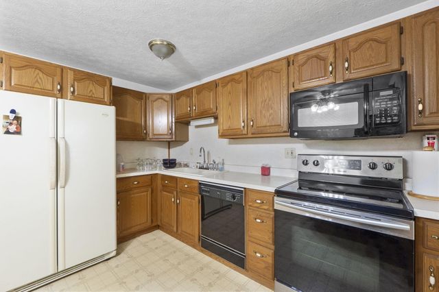 6605 Highbury Road 6605 Highbury Road, Huber Heights, OH 45424