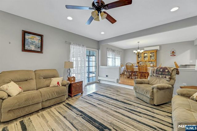 16 Maple Hill Road, Clifton, NJ 07013
