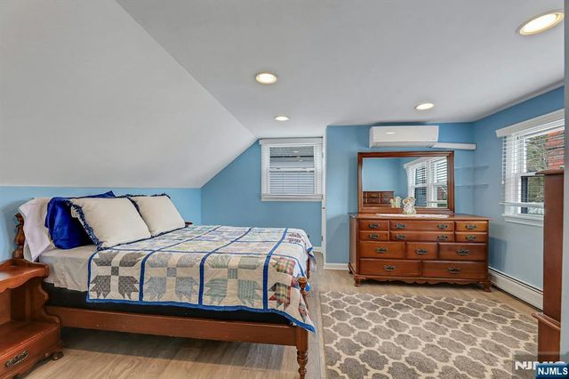 16 Maple Hill Road, Clifton, NJ 07013