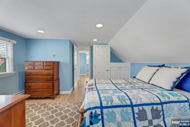 16 Maple Hill Road, Clifton, NJ 07013