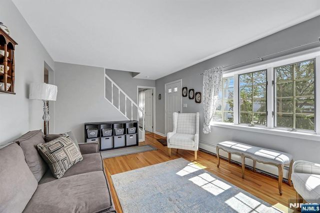 16 Maple Hill Road, Clifton, NJ 07013