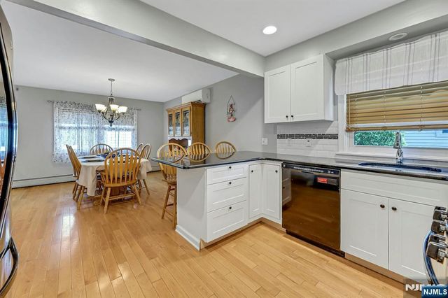 16 Maple Hill Road, Clifton, NJ 07013