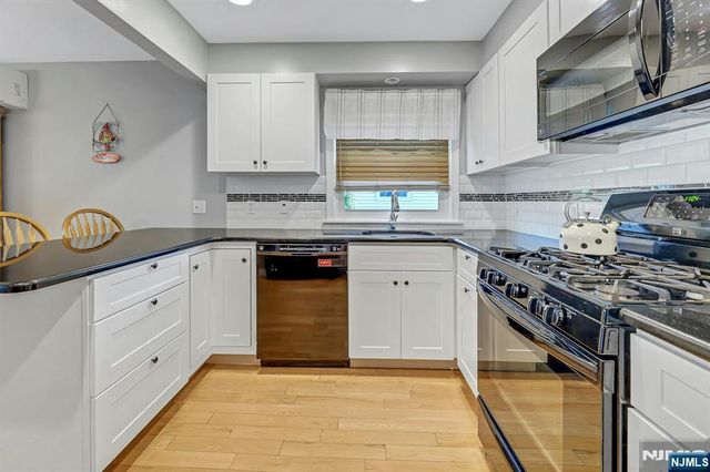 16 Maple Hill Road, Clifton, NJ 07013