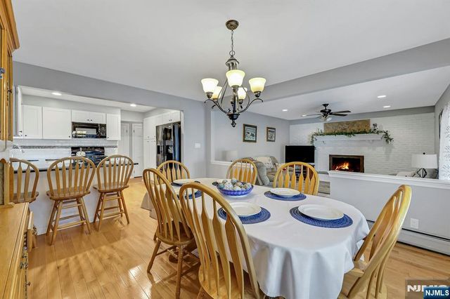16 Maple Hill Road, Clifton, NJ 07013