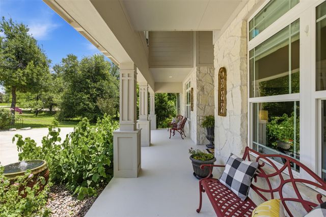 1804 Tanner LOOP, Taylor, TX 76574