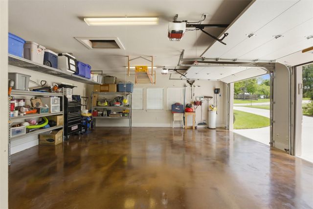 1804 Tanner LOOP, Taylor, TX 76574