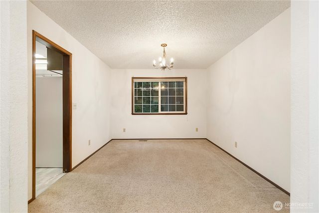 763 SW 10th Court, Oak Harbor, WA 98277