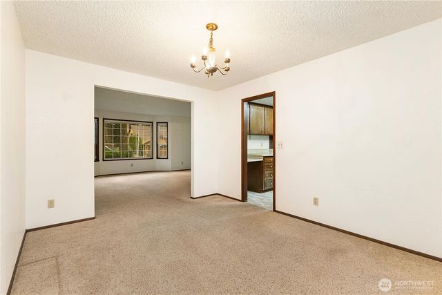 763 SW 10th Court, Oak Harbor, WA 98277