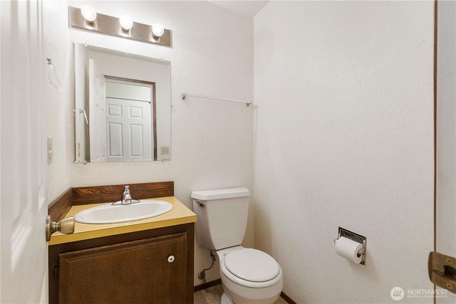 763 SW 10th Court, Oak Harbor, WA 98277