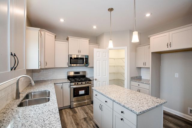 140 Dove Run Circle, Georgetown, KY 40324