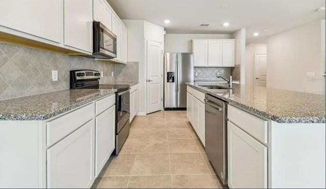 11225 SYCAMORE GLEN LOOP, Thonotosassa, FL 33592