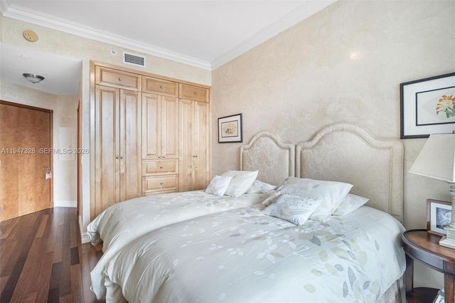 9595 Collins Ave NPHD, Surfside, FL 33154