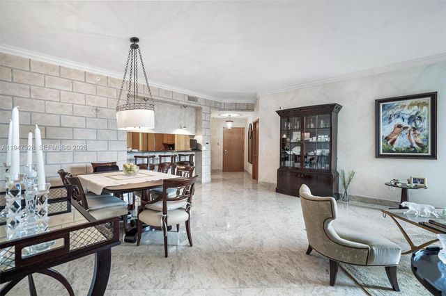 9595 Collins Ave NPHD, Surfside, FL 33154