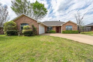 207 Willow Rd., Bullard, TX 75757