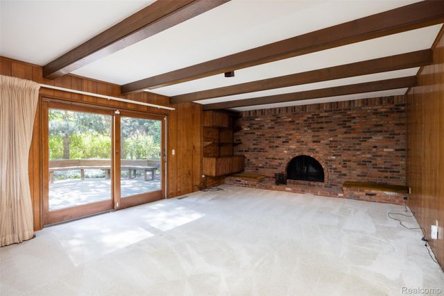 19646 Wilshire Boulevard, Beverly Hills Village, MI 48025
