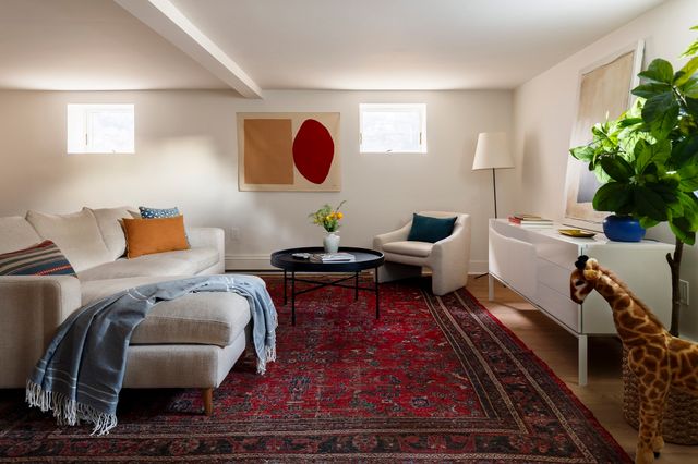 17 Sutherland Rd, Lexington, MA 02421