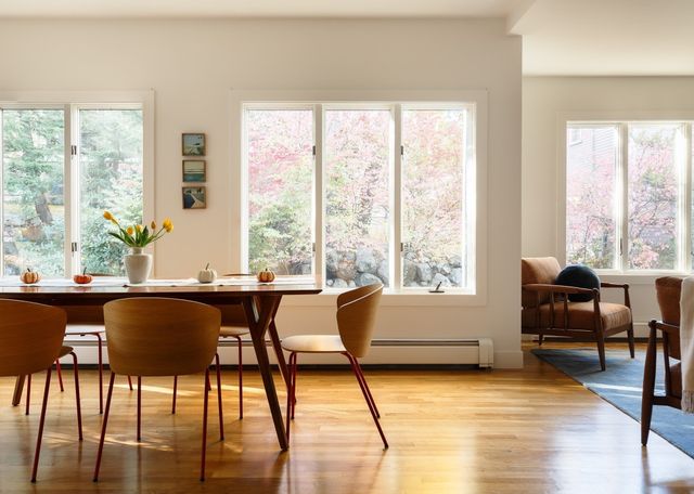 17 Sutherland Rd, Lexington, MA 02421