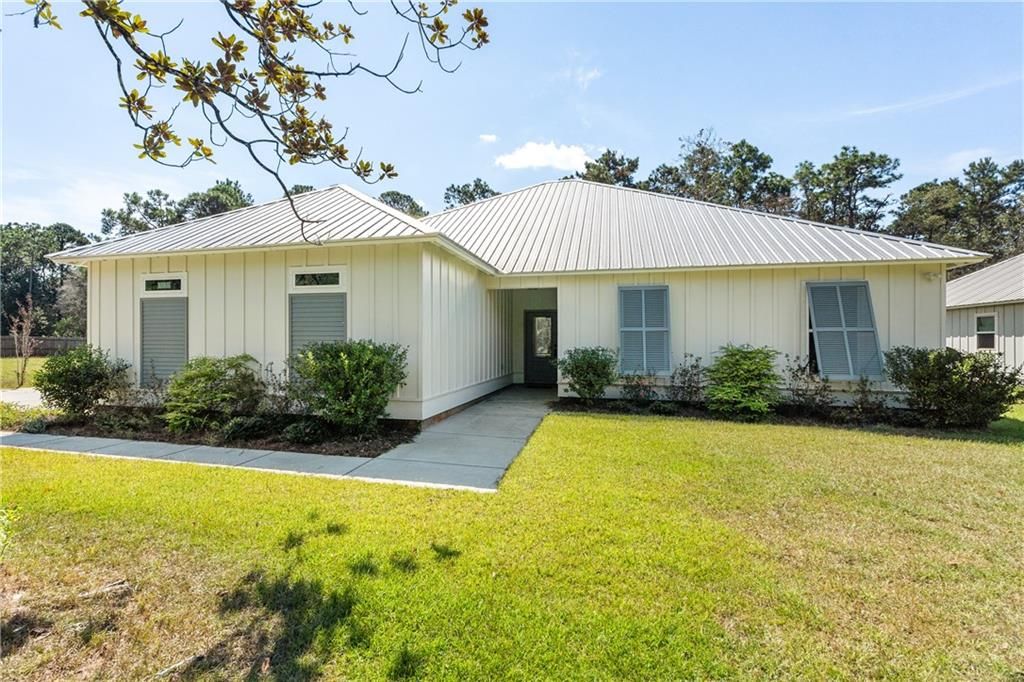 3135 Riverview Drive, Coden, AL 36523