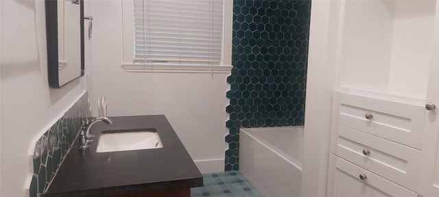 4629 Cedar Oaks Lane, Bellaire, TX 77401