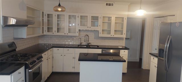 4629 Cedar Oaks Lane, Bellaire, TX 77401