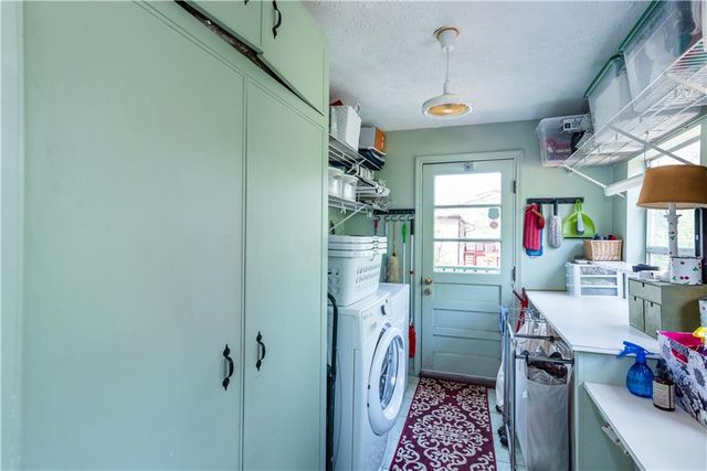 2045 Mercer Avenue, College Park, GA 30337