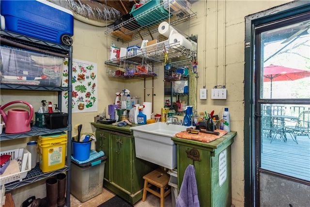 2045 Mercer Avenue, College Park, GA 30337