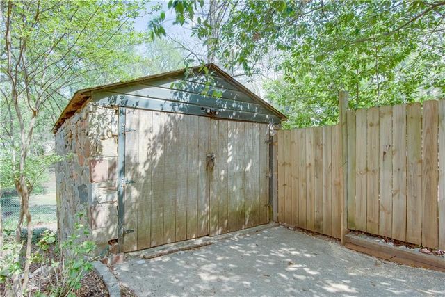 2045 Mercer Avenue, College Park, GA 30337