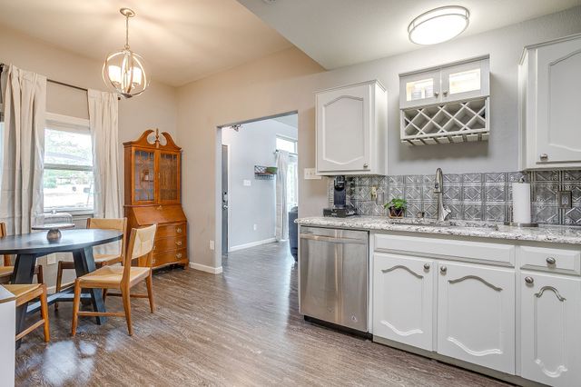 507 Heather Drive, Granbury, TX 76048