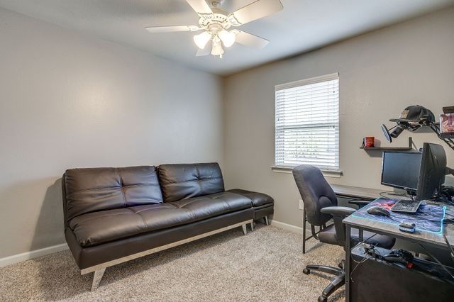 507 Heather Drive, Granbury, TX 76048