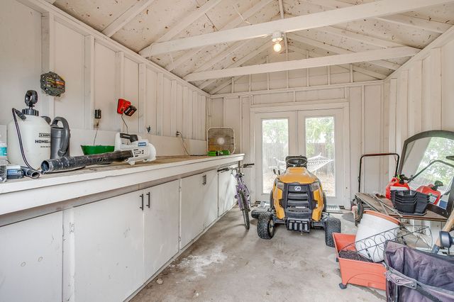 507 Heather Drive, Granbury, TX 76048
