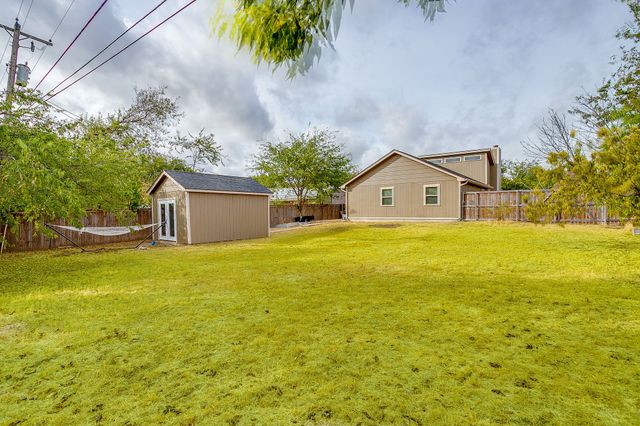 507 Heather Drive, Granbury, TX 76048