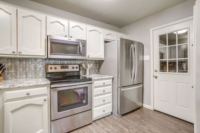 507 Heather Drive, Granbury, TX 76048