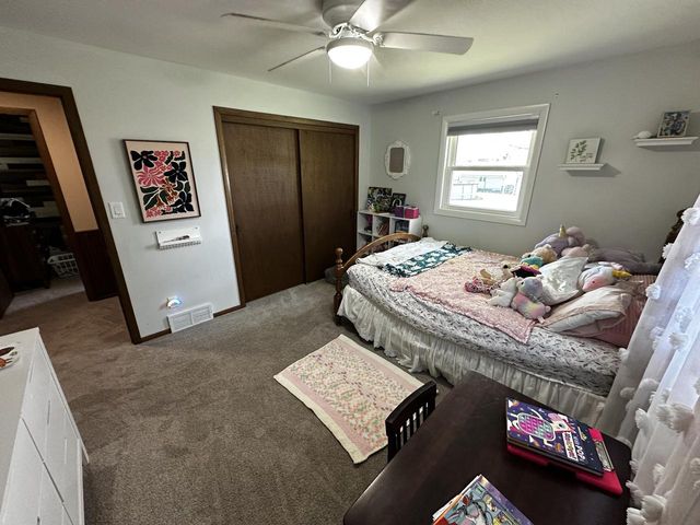2424 W Mark DRIVE, Sheboygan, WI 53083