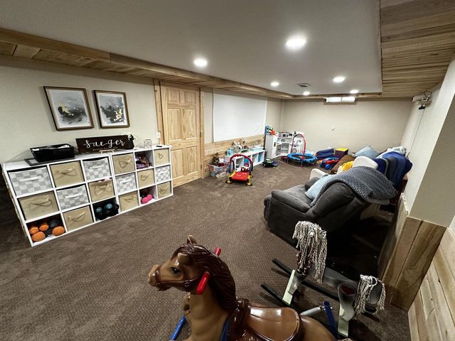 2424 W Mark DRIVE, Sheboygan, WI 53083