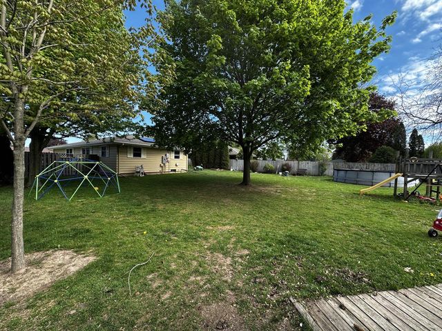 2424 W Mark DRIVE, Sheboygan, WI 53083
