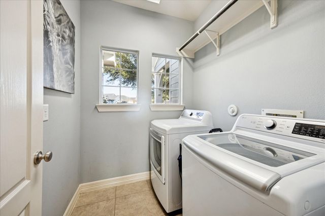 313 Regal Court, Bellville, TX 77418