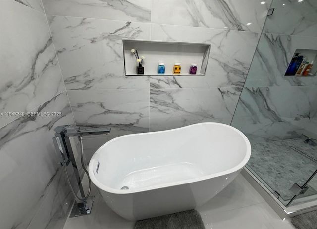 5757 Collins Ave 504, Miami Beach, FL 33140