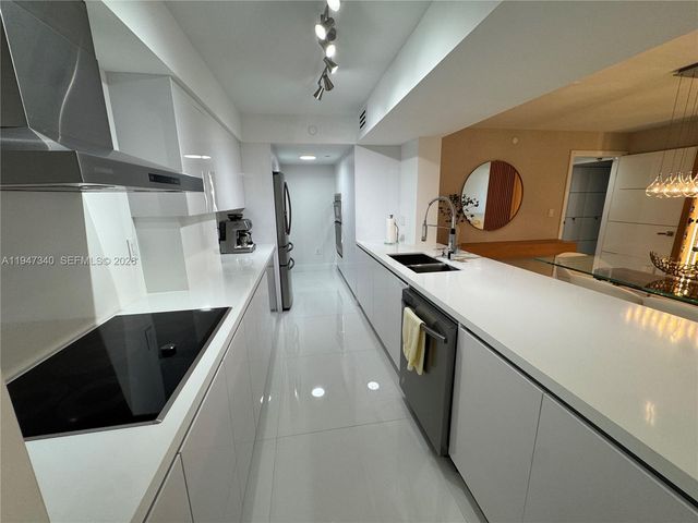 5757 Collins Ave 504, Miami Beach, FL 33140