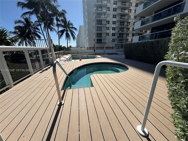 5757 Collins Ave 504, Miami Beach, FL 33140