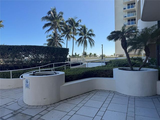 5757 Collins Ave 504, Miami Beach, FL 33140