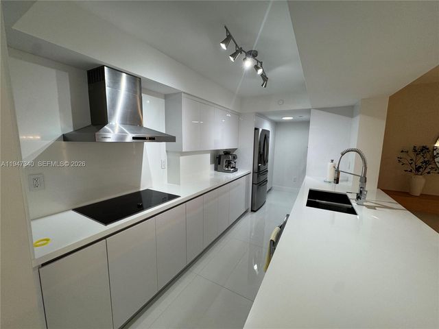 5757 Collins Ave 504, Miami Beach, FL 33140