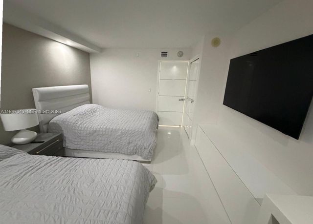 5757 Collins Ave 504, Miami Beach, FL 33140