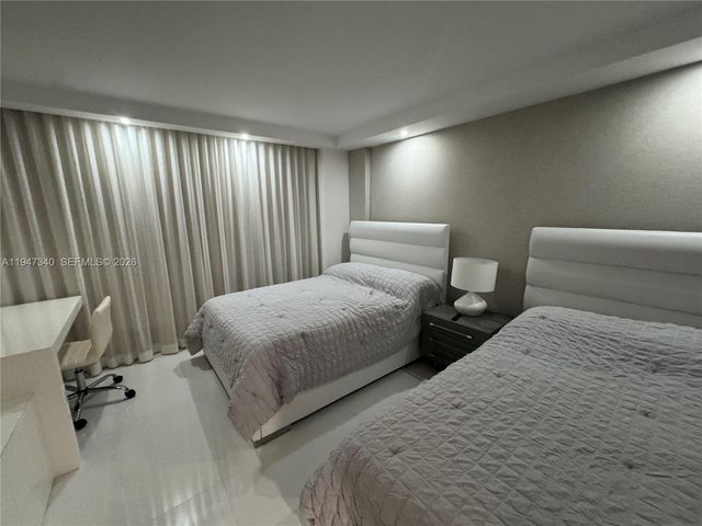 5757 Collins Ave 504, Miami Beach, FL 33140