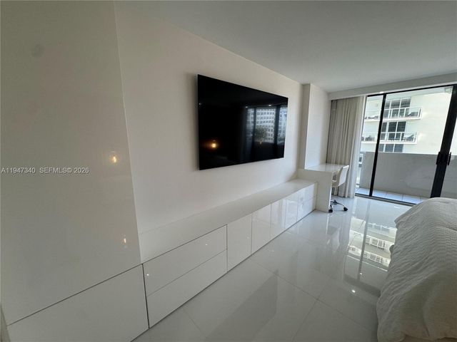 5757 Collins Ave 504, Miami Beach, FL 33140