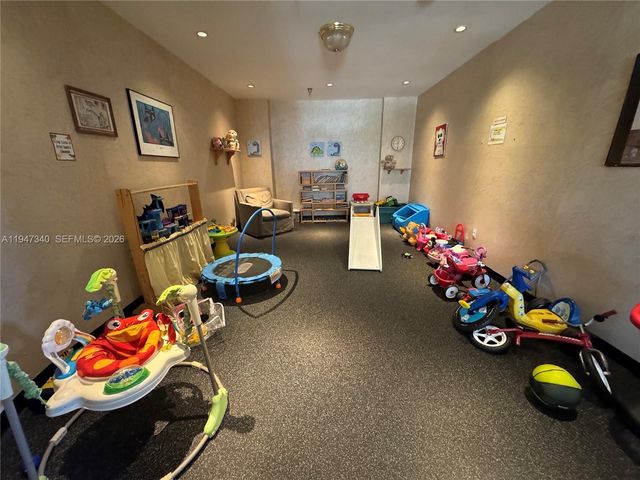 5757 Collins Ave 504, Miami Beach, FL 33140