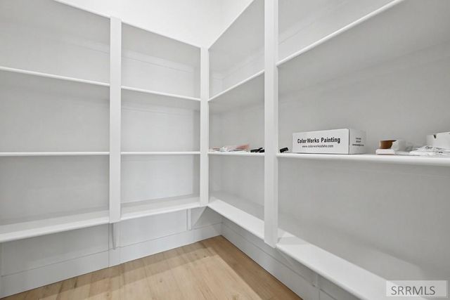 5992 Cottontree Lane, Ammon, ID 83406