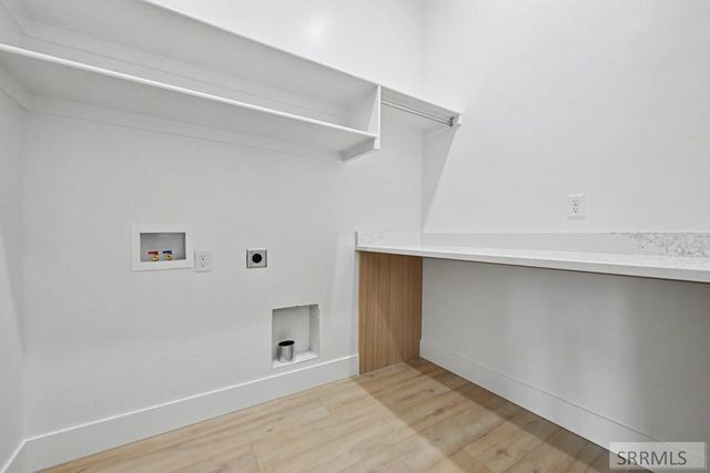 5992 Cottontree Lane, Ammon, ID 83406