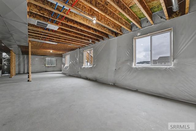 5992 Cottontree Lane, Ammon, ID 83406