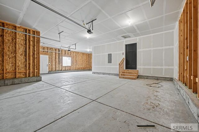 5992 Cottontree Lane, Ammon, ID 83406