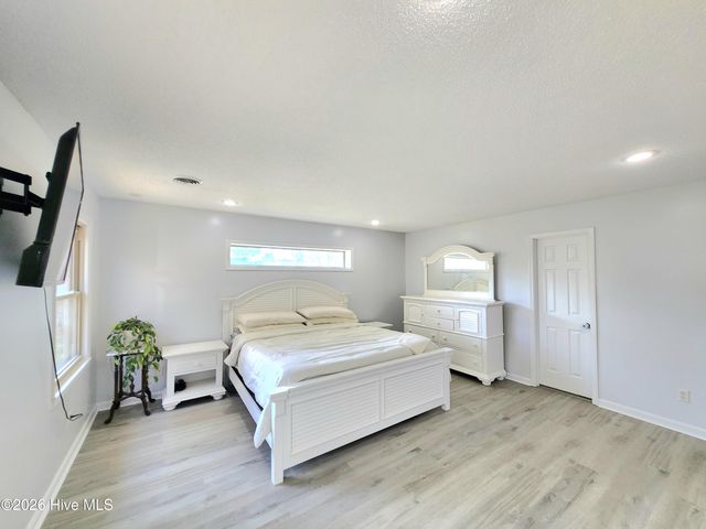 4111 Scottsdale Drive SW, Shallotte, NC 28470